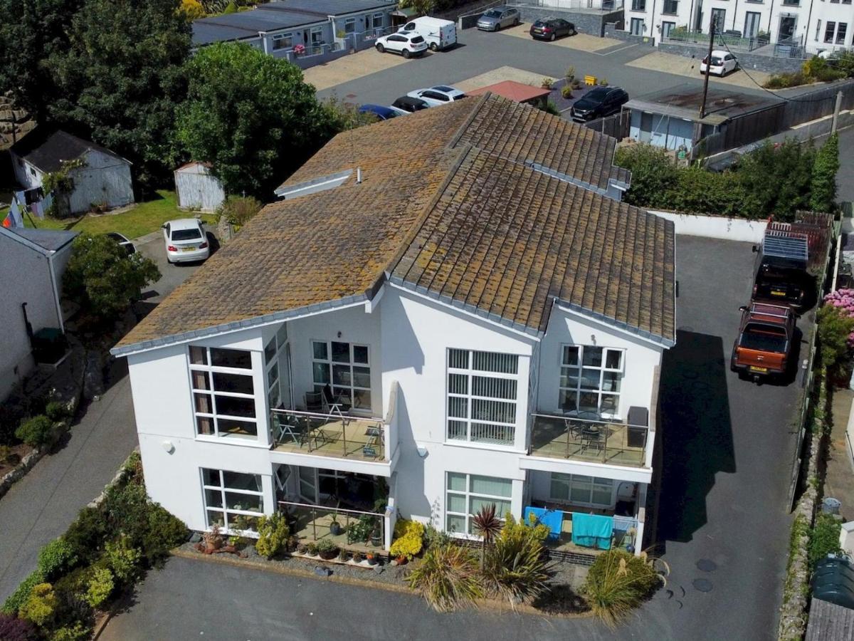 Pass The Keys 2 Bed Sea View Apartment With Balcony Parking Benllech Exterior foto